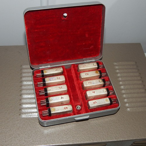 Messgerät Magnetic Field Induction Meter E11-2 1969 - Bild 6 von 12