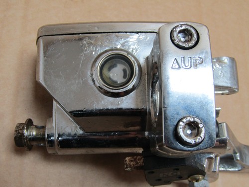 Harley Davidson XLCH Iron head 1973 front brake master cylinder (5980) - Picture 4 of 9