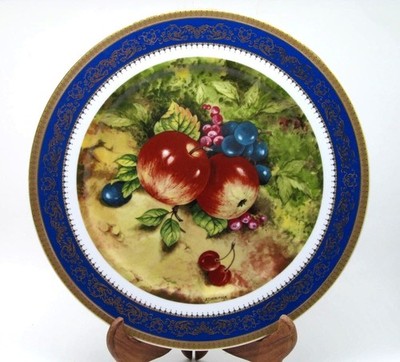 LG Porcelaine T Limoges France Fruit Dec a La Main 12 1/2'' Decorative Plate