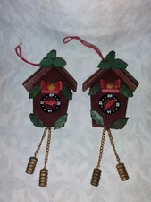 Set 2 Vintage Christmas Ornaments Wood Cuckoo Clock Made In Taiwan Moving Hands