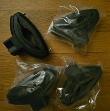 Set Of 4 Yakima Universal Mounts For Ski Snowboard Carrier Rack Y8860048 - New Set Of 4 Yakima Universal Mounts For Ski Snowboard Carrier Rack Y8860048 - New
