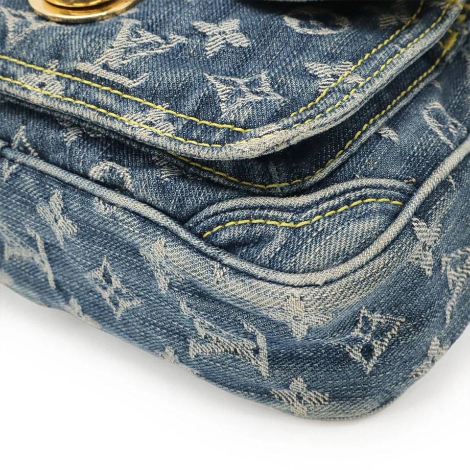 LOUIS VUITTON Monogram Denim Bum Bag, Waist Body Shoulder Blue, M95347 - Image 4 of 4
