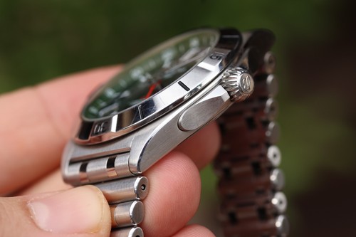 Breitling Chronomat Automatic GMT 40 Green A32398 Bracelet A32398101L1A1 - Picture 5 of 11