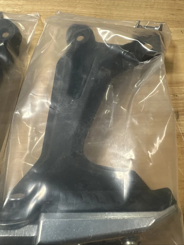 Clavijas de pasajero Ninja650 2019-2025 Foto 3 de 4