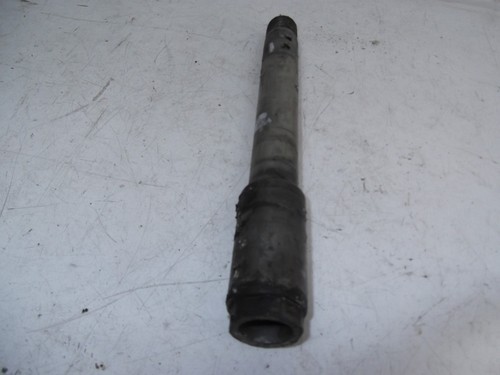 SUZUKI GSXR750 SRAD 1996 VORDERRADSPINDEL - Bild 2 von 3