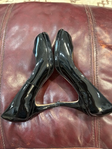Zapatos de salón COLE HAAN Air D22304 talla 7B charol negro punta abierta para mujer - Imagen 4 de 8