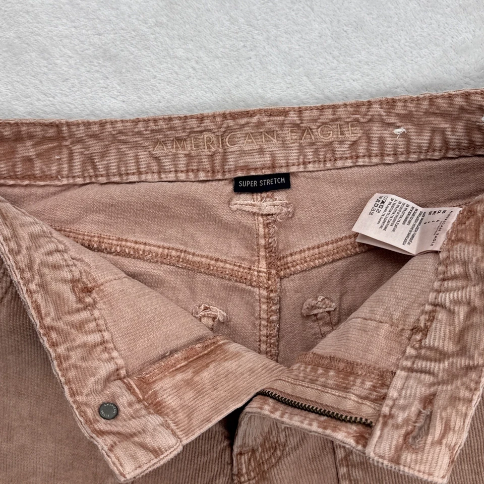 Shorts Hot Pants Feminino American Eagle Outfitters Veludo Super Elástico Tamanho 4 - Imagem 3 de 4