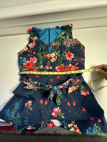 Roz & Ali Dressbarn Damen Blau Blumen Strampler Overall Cropped Gr. 4P Stretch - Bild 5 von 7