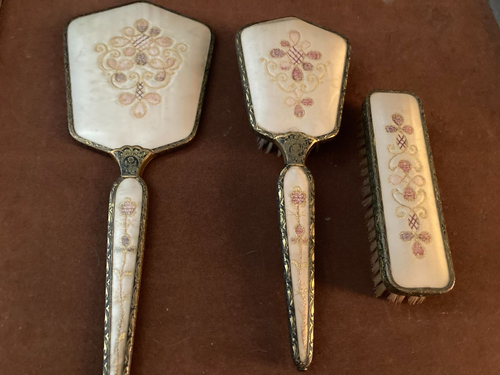 COLLECTIBLE: VINTAGE ANTIQUE EMBROIDERED 2 X BRUSH 1 X MIRROR BROWN STYLED - Bild 2 von 11