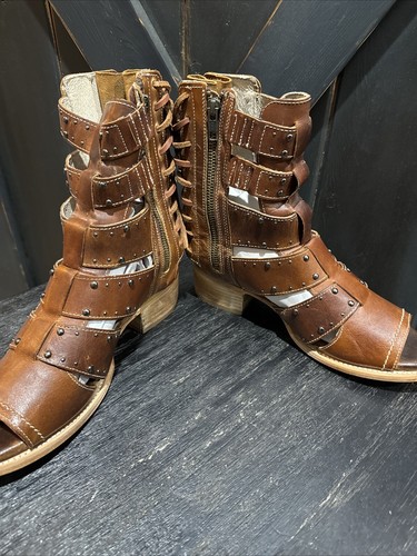 Freebird Ghost Booties in Tan Leather - Women’s Size 9 - NIB - Picture 9 of 13