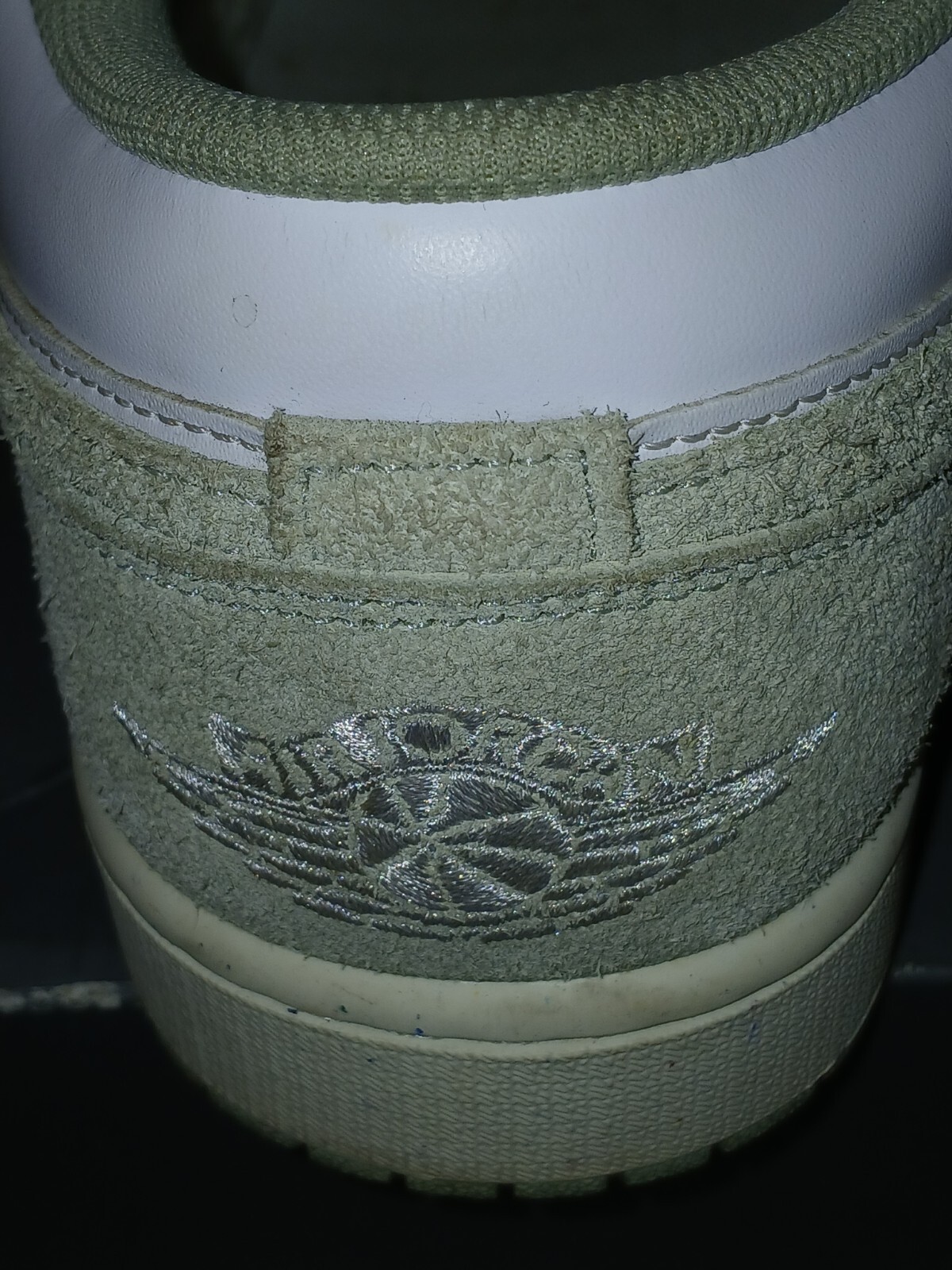 Picture 11 of 16