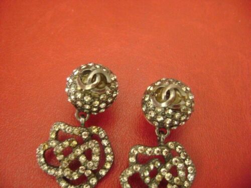 Chanel CC logo crystal Camellia dangle black color pierced earrings - Picture 4 of 12
