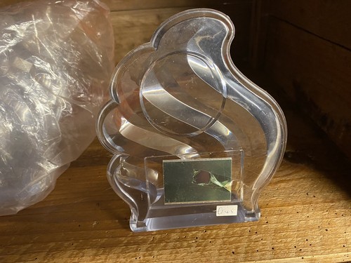 4 X Plastic Trophy Winners Plaque Wave Design - Bild 1 von 2
