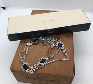 SARAH-COVENTRY-Signed-Vintage-Necklace-Silver-Tone-Gift-Box-Mid-Century