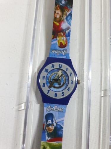 NEU-Marvel Comics Avengers Uhr mit Kunststoffarmband (funktioniert mit neuem Akku) - Bild 4 von 10