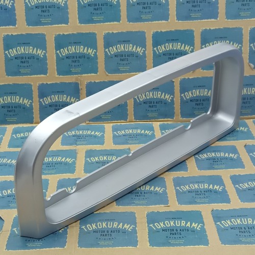 Rear Lamp Frame Pair For Toyota Hilux RN20 RN25 Truck Pickup 74-78 - Picture 8 of 10