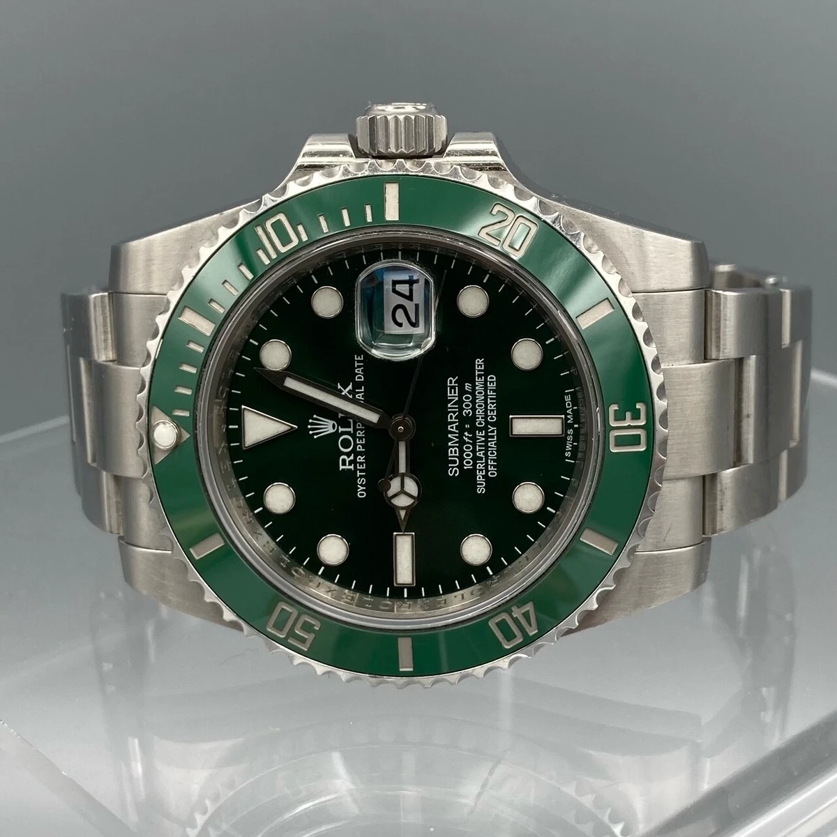 Rolex Submariner 116610LV Discontinued Green 'Hulk