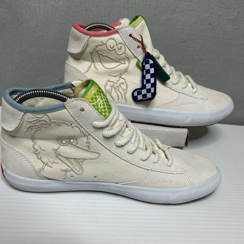 NWOB Vans X Sesame Street The Lizzie Elmo Mens High Top Shoes M 9 / W 10.5 - Picture 2 of 17