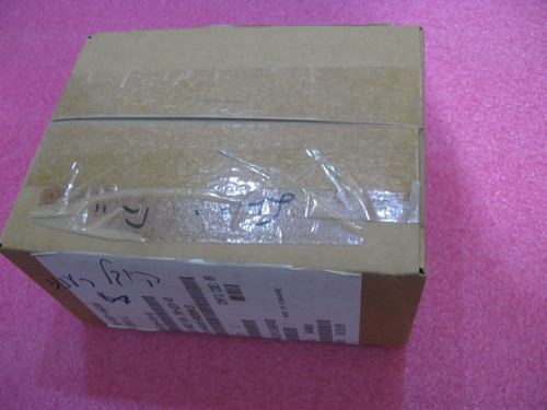 Sun SS2CF-146G10K 390-0324 146GB SAS HDD 2.5" 10K RPM Seagate ST9146802SS  New - Afbeelding 1 van 2