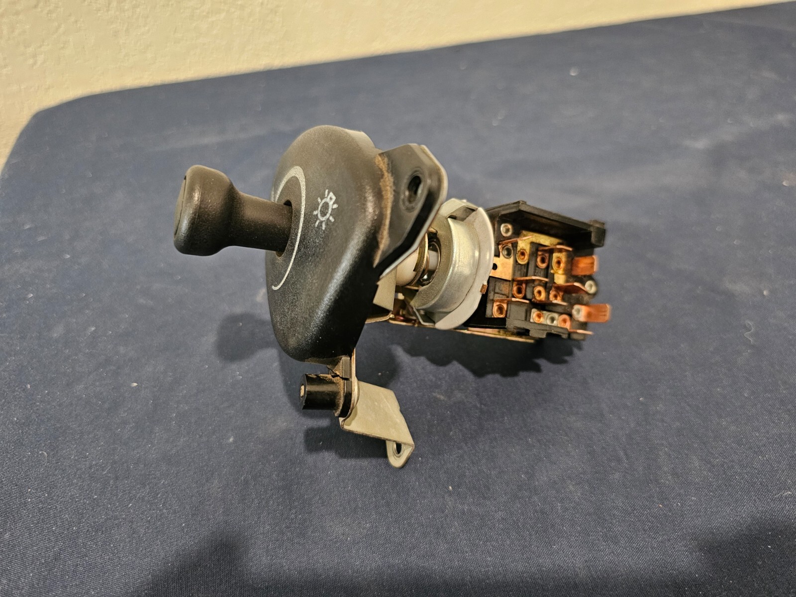 Picture 2 of 5