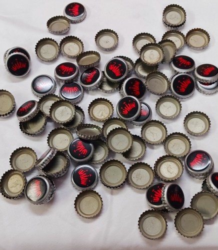 LOTE DE 5 TAPAS DE BOTELLA DE CERVEZA BUDWEISER NEGRA EE. UU. KRONKORKEN CHAPAS - Imagen 8 de 8