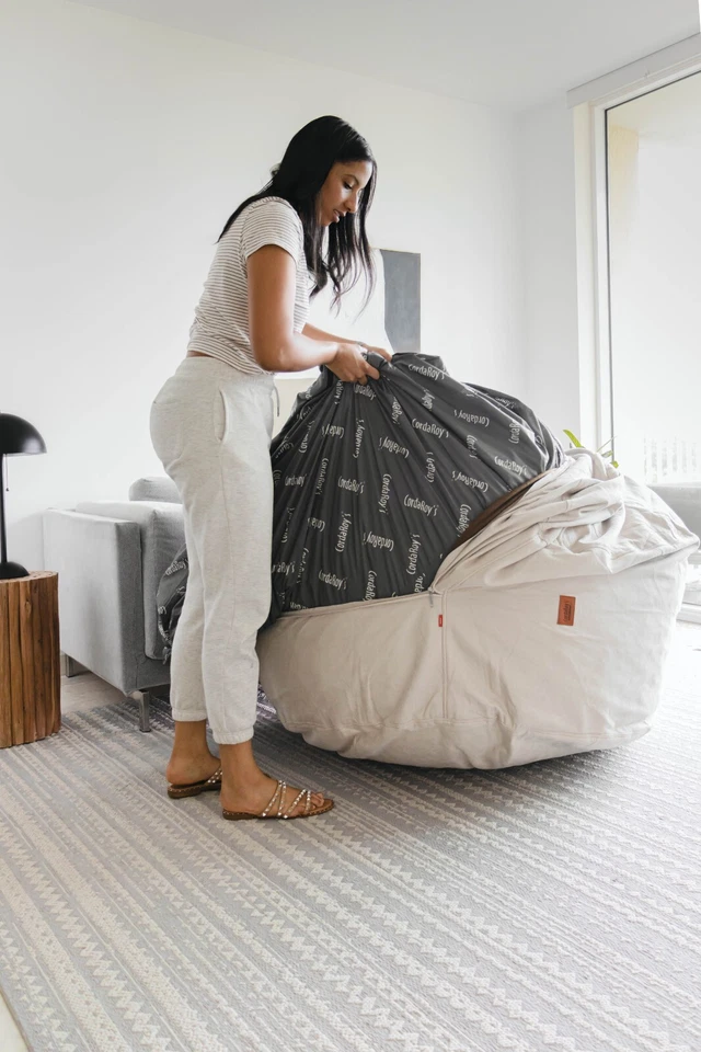 Bolso de frijoles CordaRoy's tamaño queen imitación cuero Foto 2 de 4