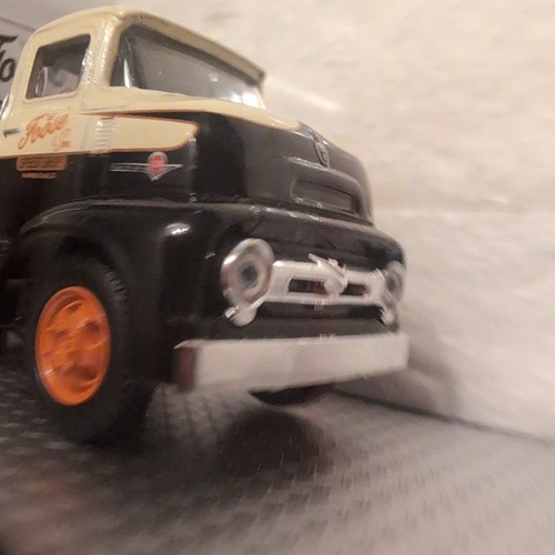 M2 Machines 56 Ford COE &1932 Ford Roadster "Foose"P-32 Car Auto Hauler - Picture 8 of 19