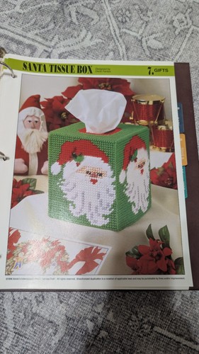 Annie's Attic International Plastic Canvas Club Binder With Over 150 Patterns - Picture 11 of 13