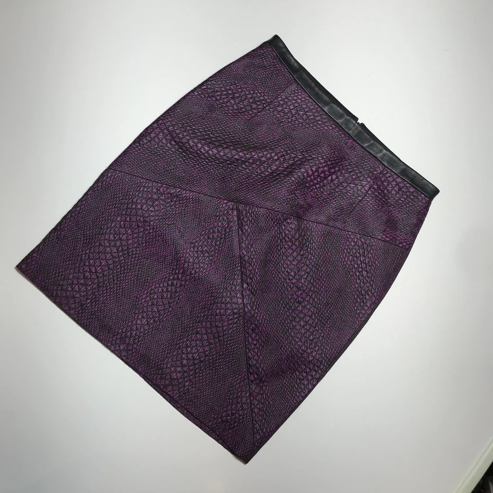 Tibi New York Pencil Skirt Size 10 Purple Quilted Textured w/ Leather Trim Waist - Image 2 of 4