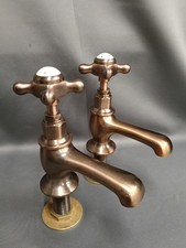COPPER / BRONZE BATHROOM BASIN TAPS 9 CM SPOUT NEW OLD STOCK D2