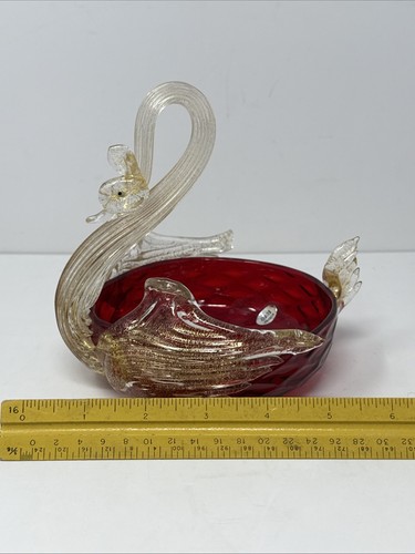 Murano EDPO Glass Red Swan Bowl W/ Gold Flaking Applied Glass - Picture 8 of 8
