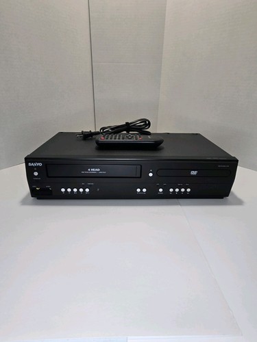 Sanyo FWDV225F DVD Player/VCR VHS Combo Black W/ Remote Sold For Parts No Power