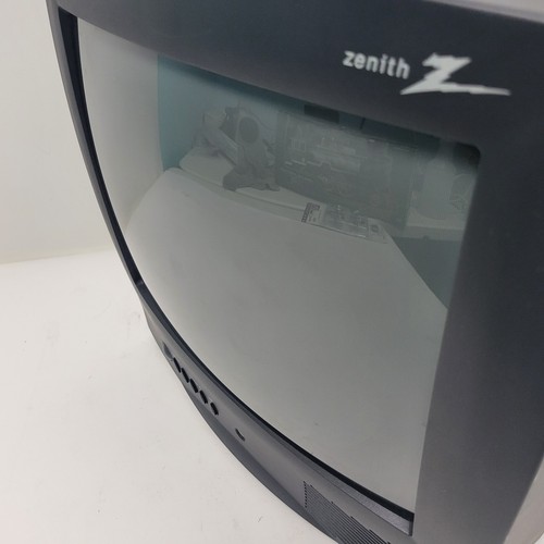 Zenith 13" Inch Color CRT Gaming Television B13A02D Clean and Tested - Picture 11 of 11