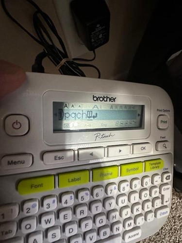 Tastiera elettronica etichettatrice Brother P-Touch PT-D210 con adattatore AC testata Wor - Foto 7 di 7