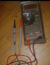 Fluke 77 Digital MultiMeter + Case and Leads  UNTESTED (see photos)