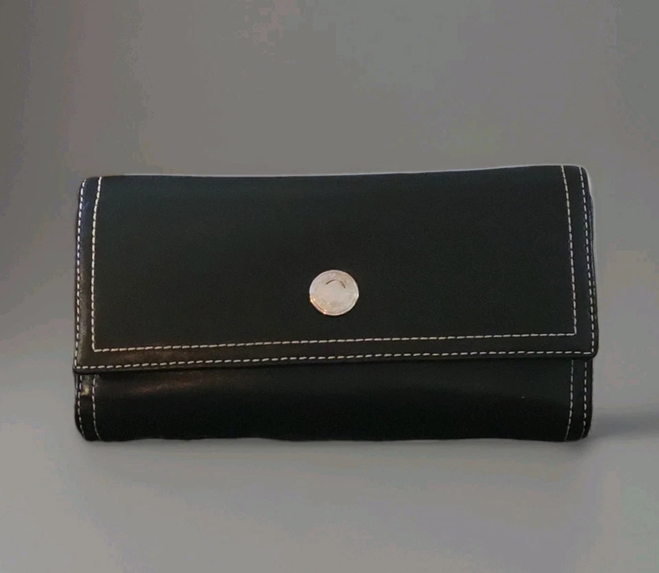 Carteira envelope Coach feminina de couro legado preta com interior rosa estado raro. - Imagem 2 de 4