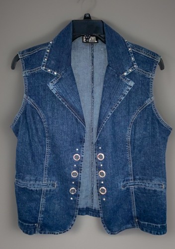 Ethyl Denim Rhinestone Embellished Capris/Jeans-Size 10 and Vest-Size L - Picture 2 of 10