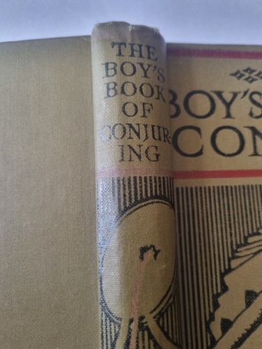 The Boys Book Of Conjuring - Ward, Lock and Co Ltd Hardback Vintage - Picture 3 of 11