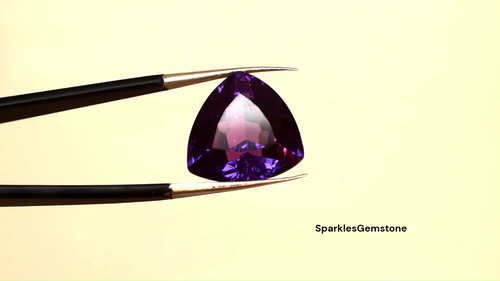 Anello alessandrite russo impeccabile naturale 12CTs che cambia colore trilione pietre preziose - Video 1 di 1