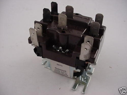 Honeywell R4222 D 1021 Relay 208/240 Coil Ships Same Day of Purchase - Picture 1 of 1
