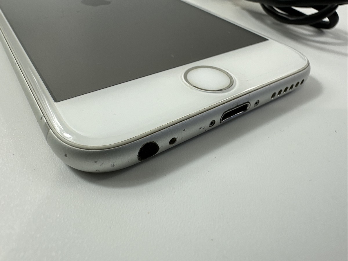 Apple iPhone 6s - 64GB - Silver A1633 (CDMA + GSM) Cell Smart