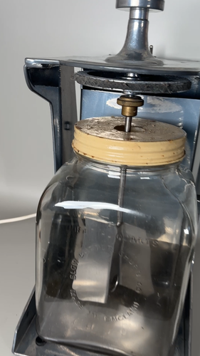 SEHR SELTENE ELEKTRISCHE BLAS BUTTERDOSE UND MASCHINE UNGETESTET IN SUPER ZUSTAND - Video 1 von 1