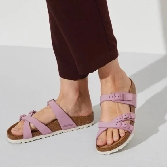 Soft lilac best sale birkenstocks