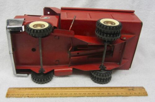 Vintage STRUCTO Pressed Steel Red Toy DUMP TRUCK Rear Duals No Windshield - Picture 8 of 8