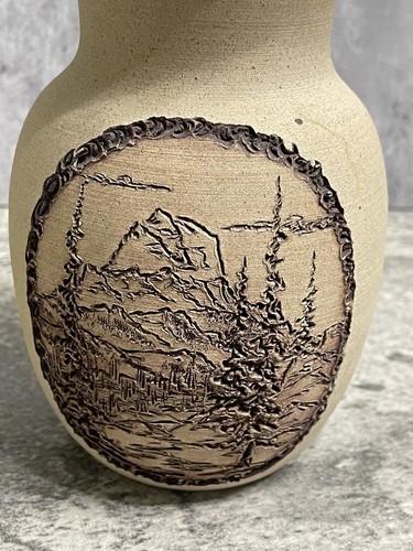 Wray Kay Sheen Vase Frantic Art geschnitzt Studiokeramik Bäume Berge - Bild 2 von 5