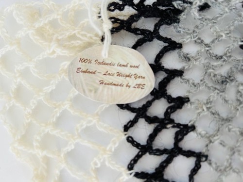Icelandic Lace Light Yarn Crochet Shawl 100% Wool Cape Style Handmade Iceland - Picture 5 of 6