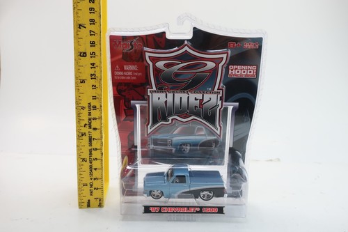 Maisto G Ridez 1:64 Diecast Blue Black 1987 Chevrolet 1500 Pickup Truck  - Picture 6 of 6