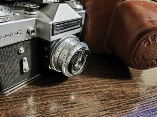 Soviet Vintage film camera Zenit E 35mm with lens for SLR cameras Industar USSR - Bild 21 von 22
