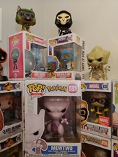 Pokemon Mewtwo Funko Pop! Vinyl Figure #581-W/GLOW IN DARK PROTECTOR