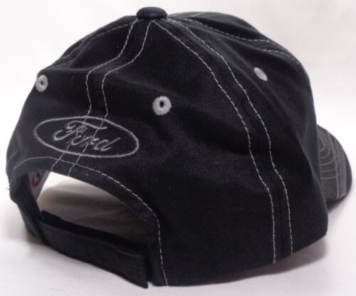 Gorra de sombrero con licencia Ford Mustang tono sobre tono esquina a rayas negro CF - Imagen 2 de 2